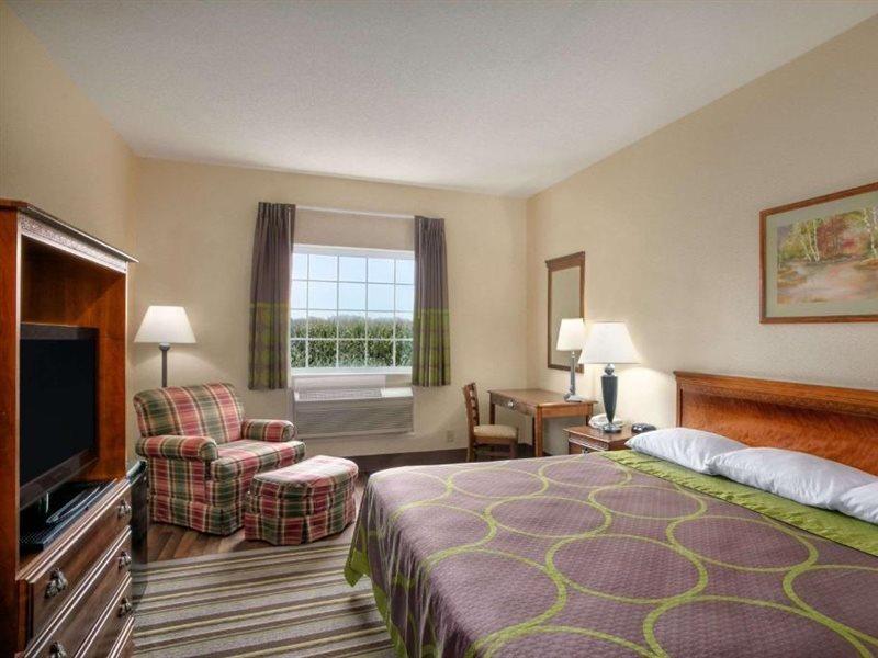 Super 8 by Wyndham Grayville Eksteriør billede