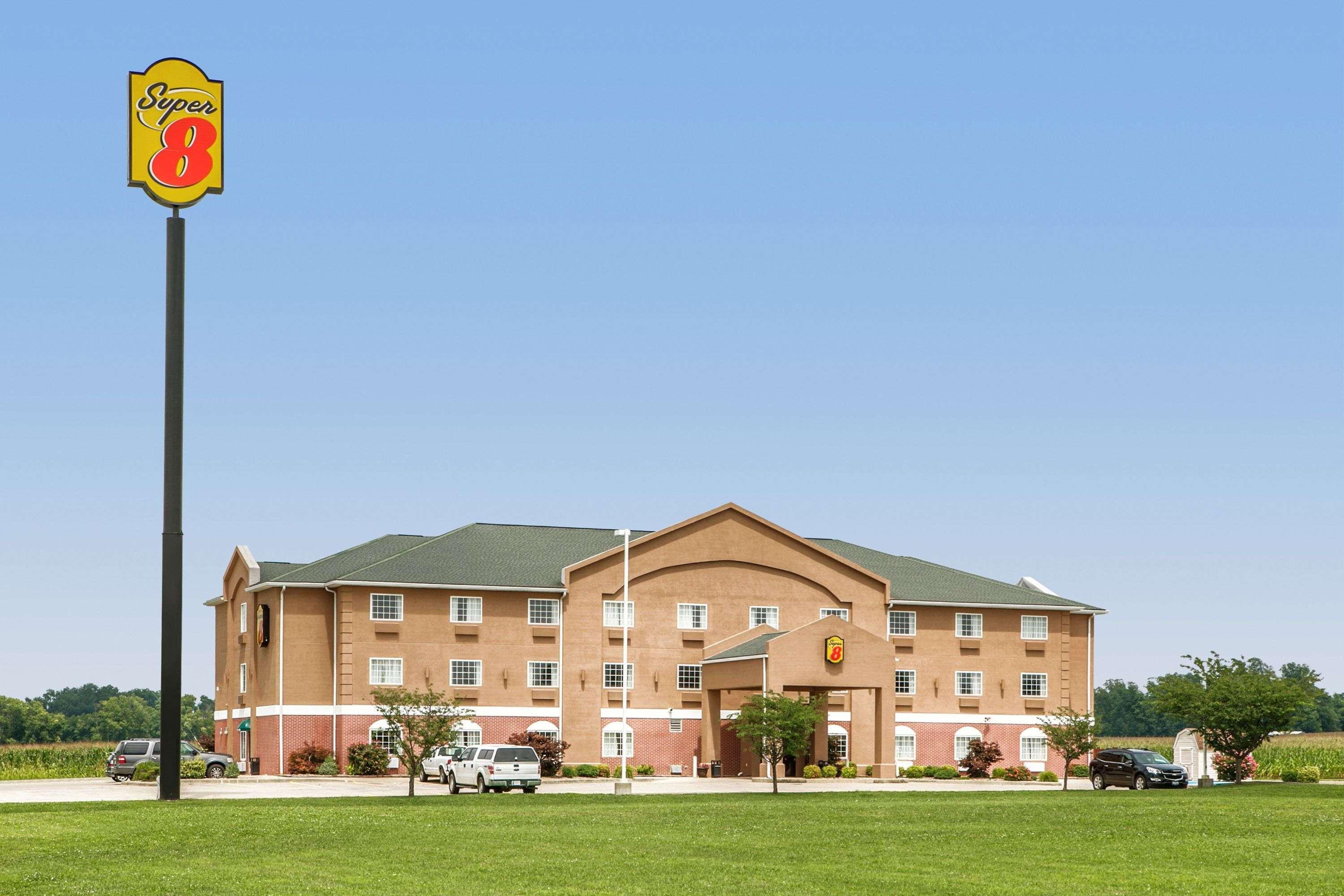 Super 8 by Wyndham Grayville Eksteriør billede